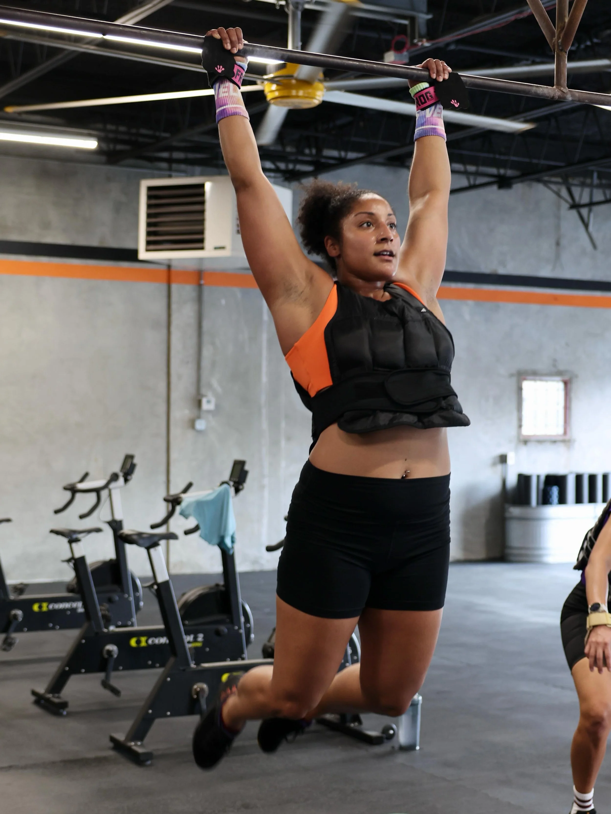 Good luck to @whattheele and @alexdiaz1 tomorrow!

They will be competing in the Intermediate Coed Division at the Man Made Summer Showdown. 

You can follow them on the leaderboard @manmadecrossfit