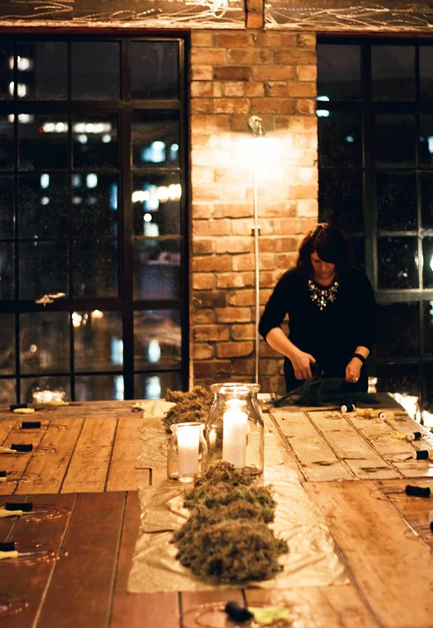 A few last minute preparations &nbsp;| &nbsp;Photo by Abi Dare of These Four Walls