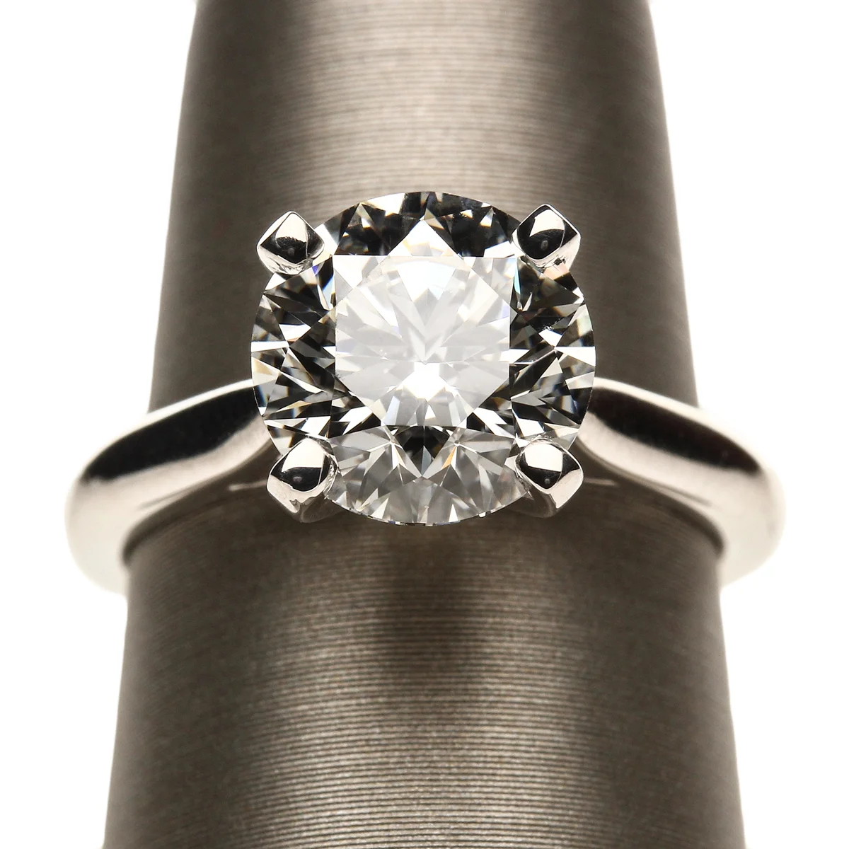 Gage Diamonds Engagement Ring | Photo by Dorey Kronick