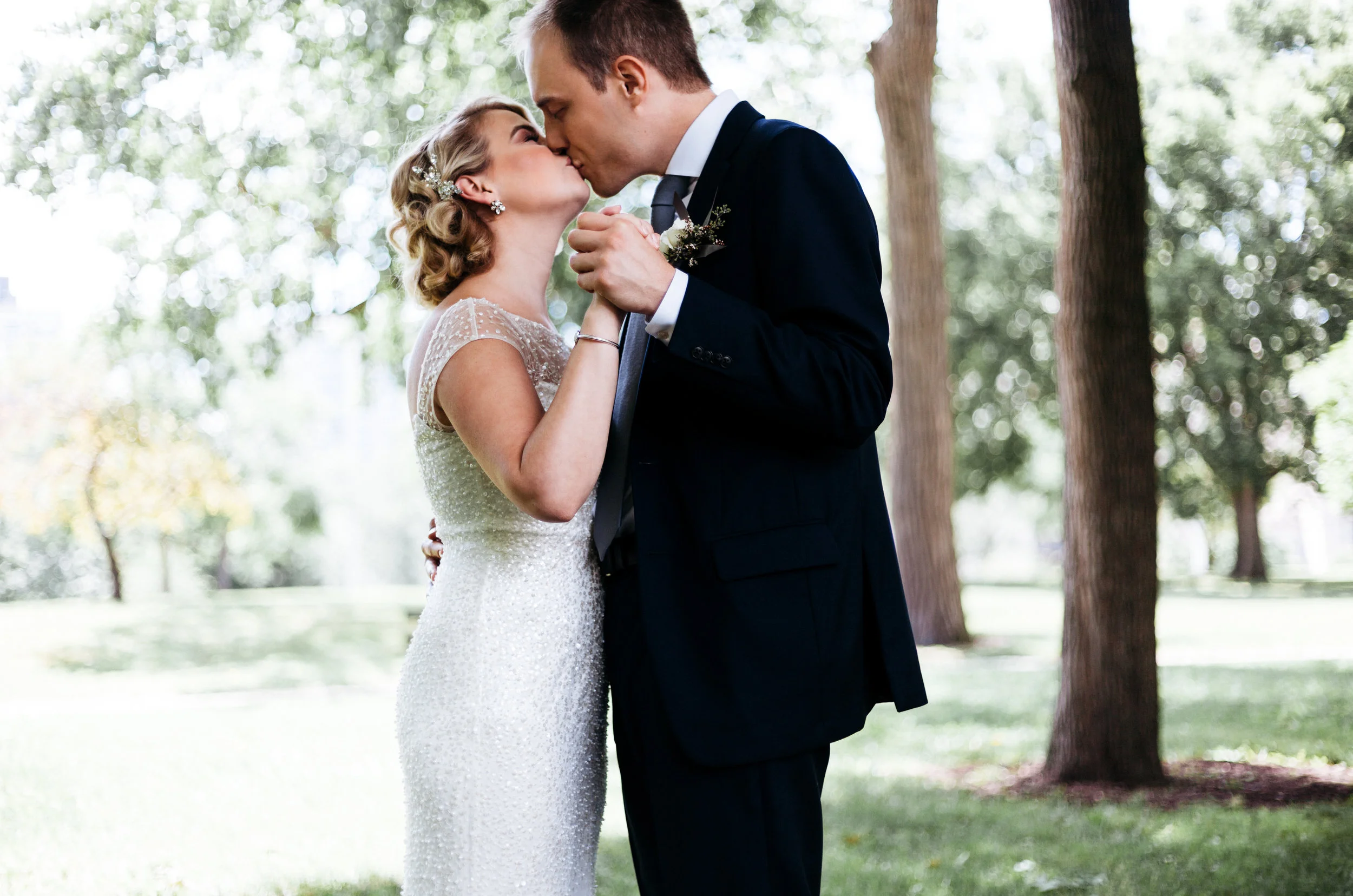 Aimee & Jeremy's Chicago Classic Vintage Wedding | Photo by Dorey Kronick