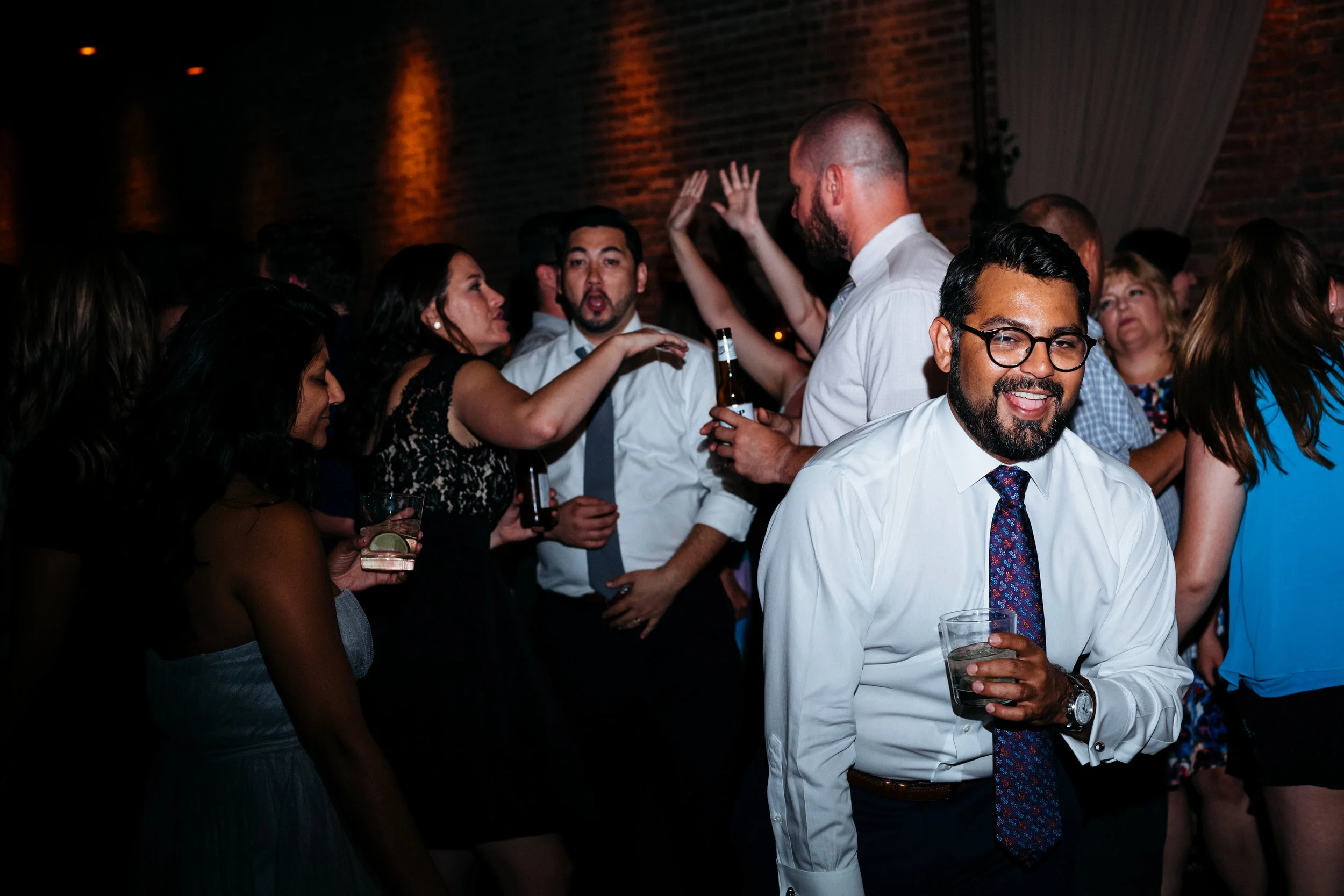 Aimee & Jeremy's Chicago Classic Vintage Wedding | Photo by Dorey Kronick