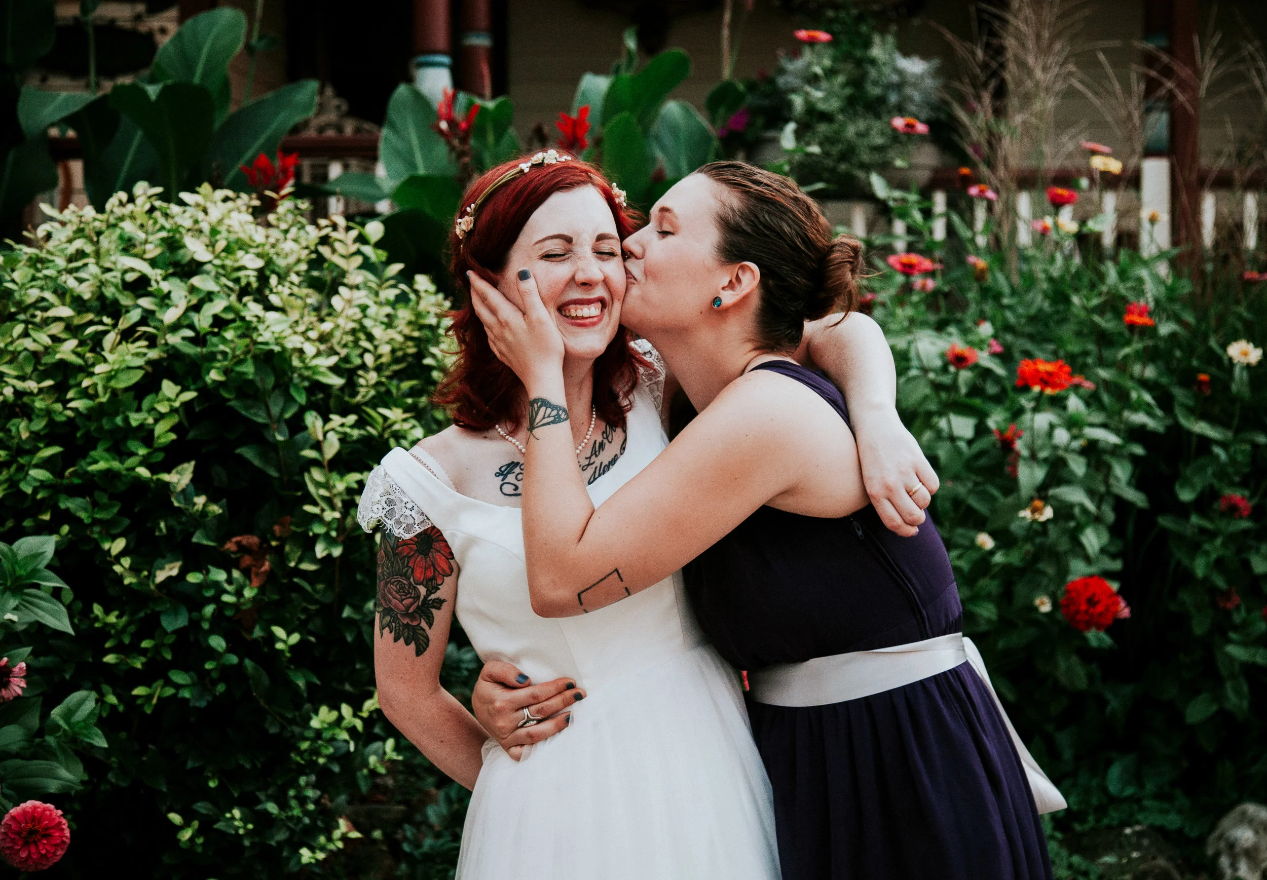 Laura & Jon's Intimate Chicago Courthouse Wedding | Photo by Dorey Kronick
