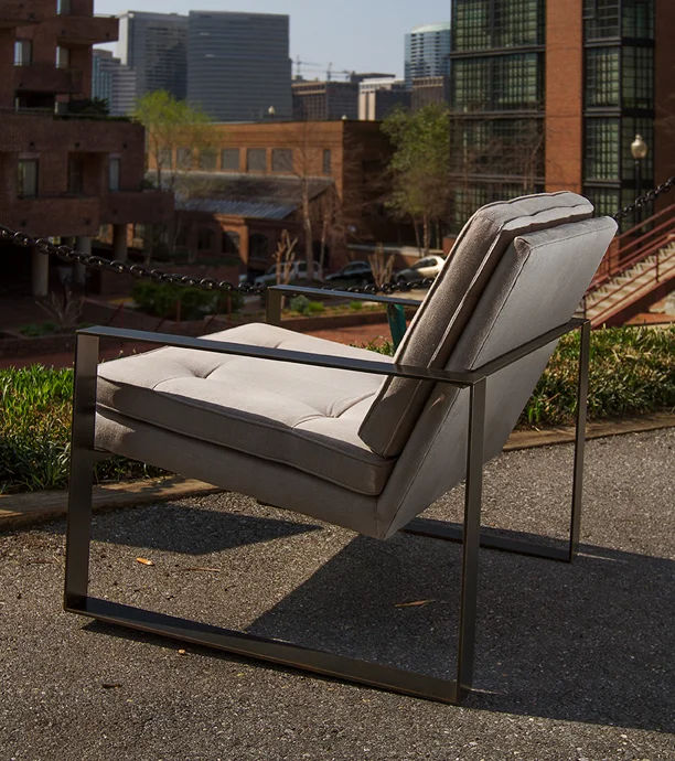 Steel-Line-Lounge.jpg