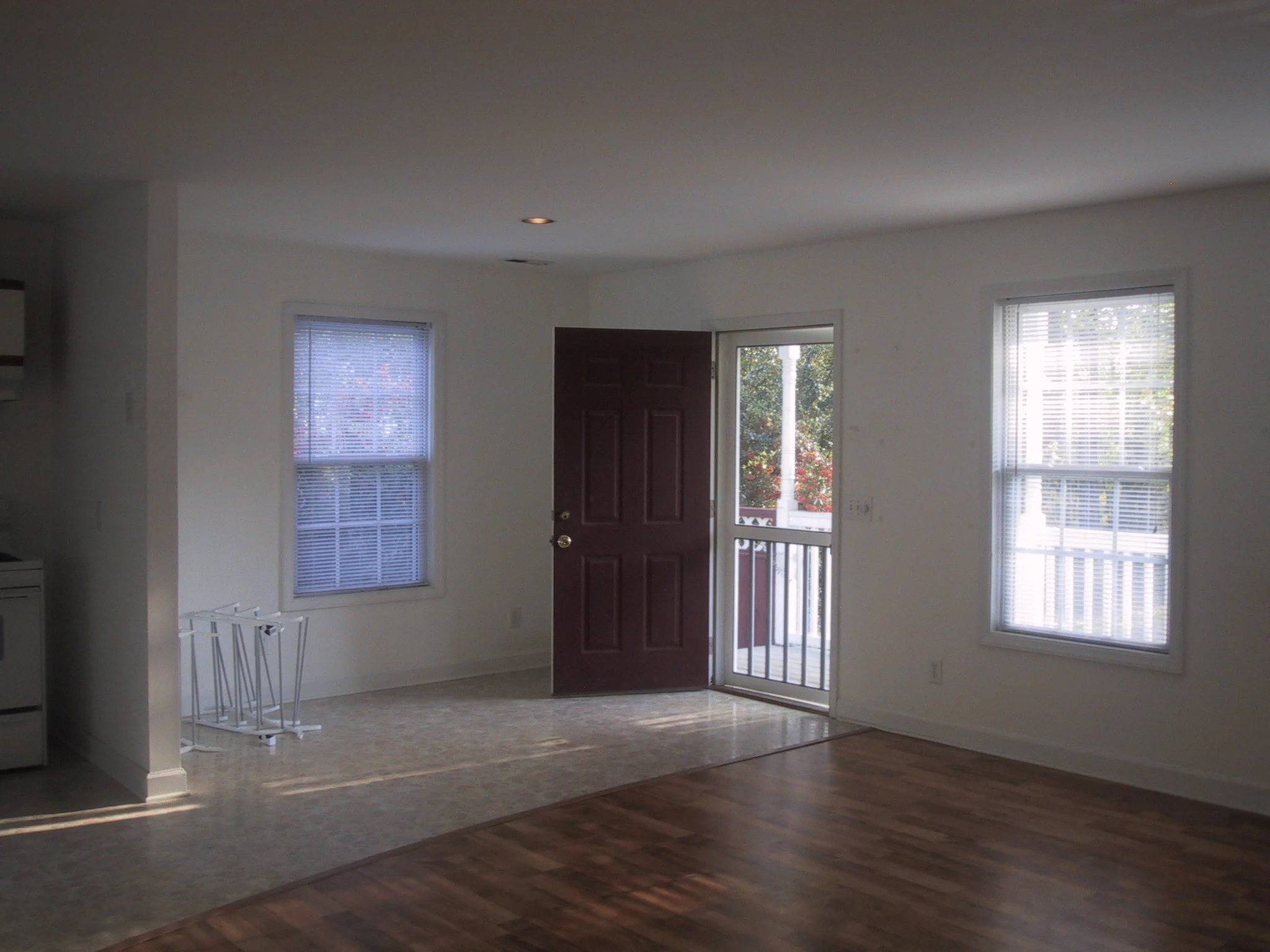 looking toward the front porch.JPG