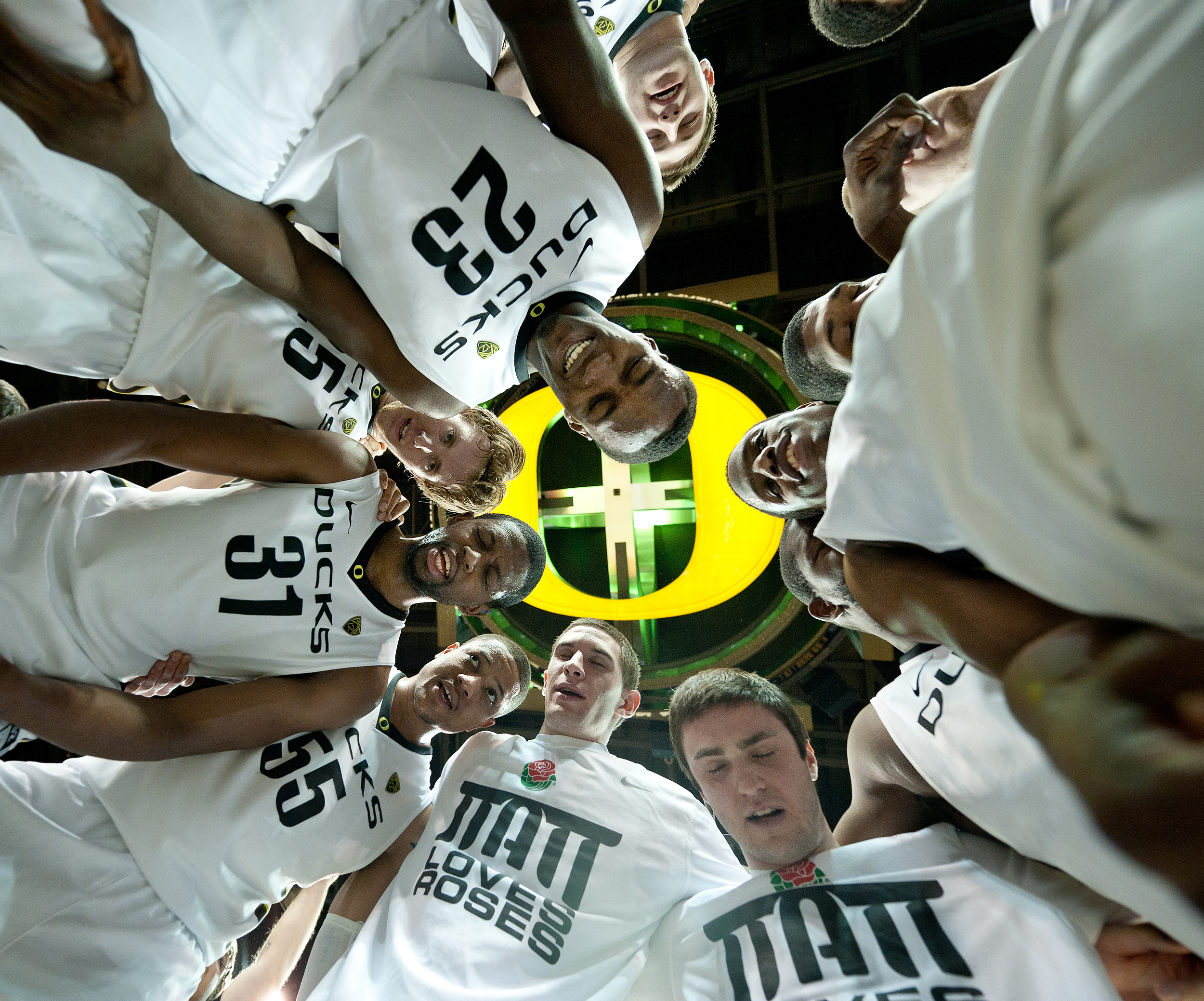  EUGENE, OR – The Oregon Ducks gather in the center of the Matthew Knight Arena court for a post game celebration huddle following their 75-68 victory over the Bruins on Saturday, January 21, 2012. 