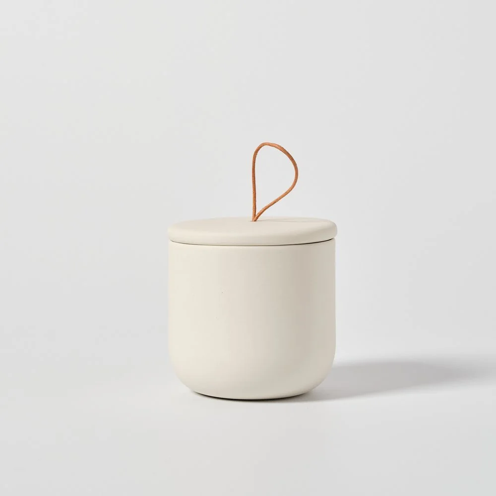 Sue-Pryke-Lidded_Jar_loop.jpg
