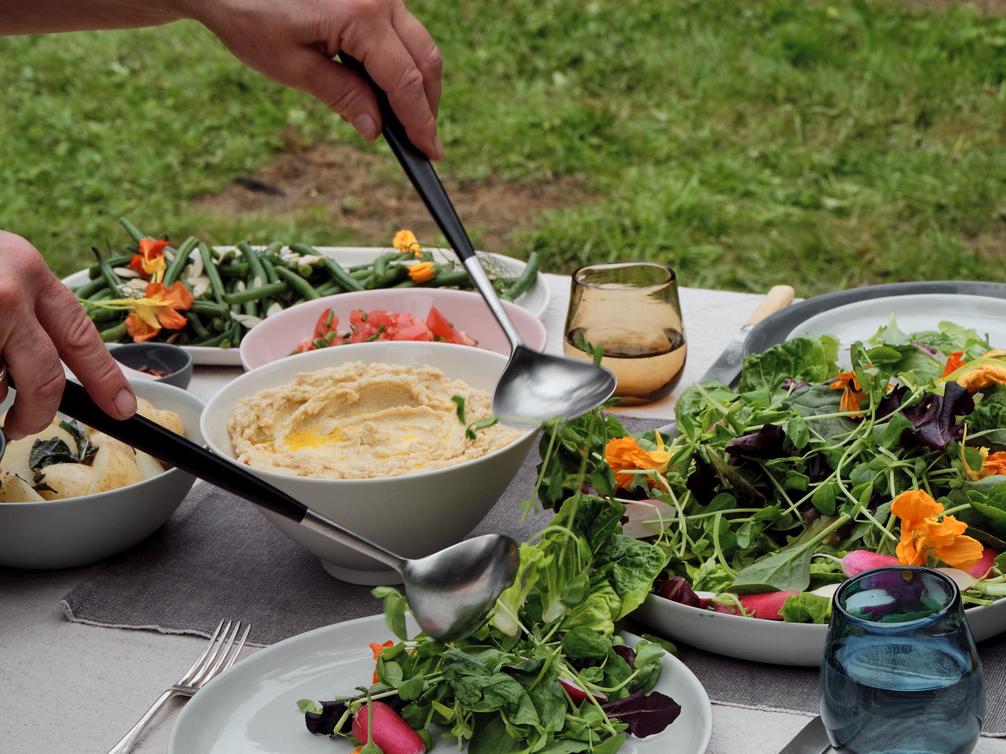 Lou_Sue_Pryke_Table_14.8.2420.jpg