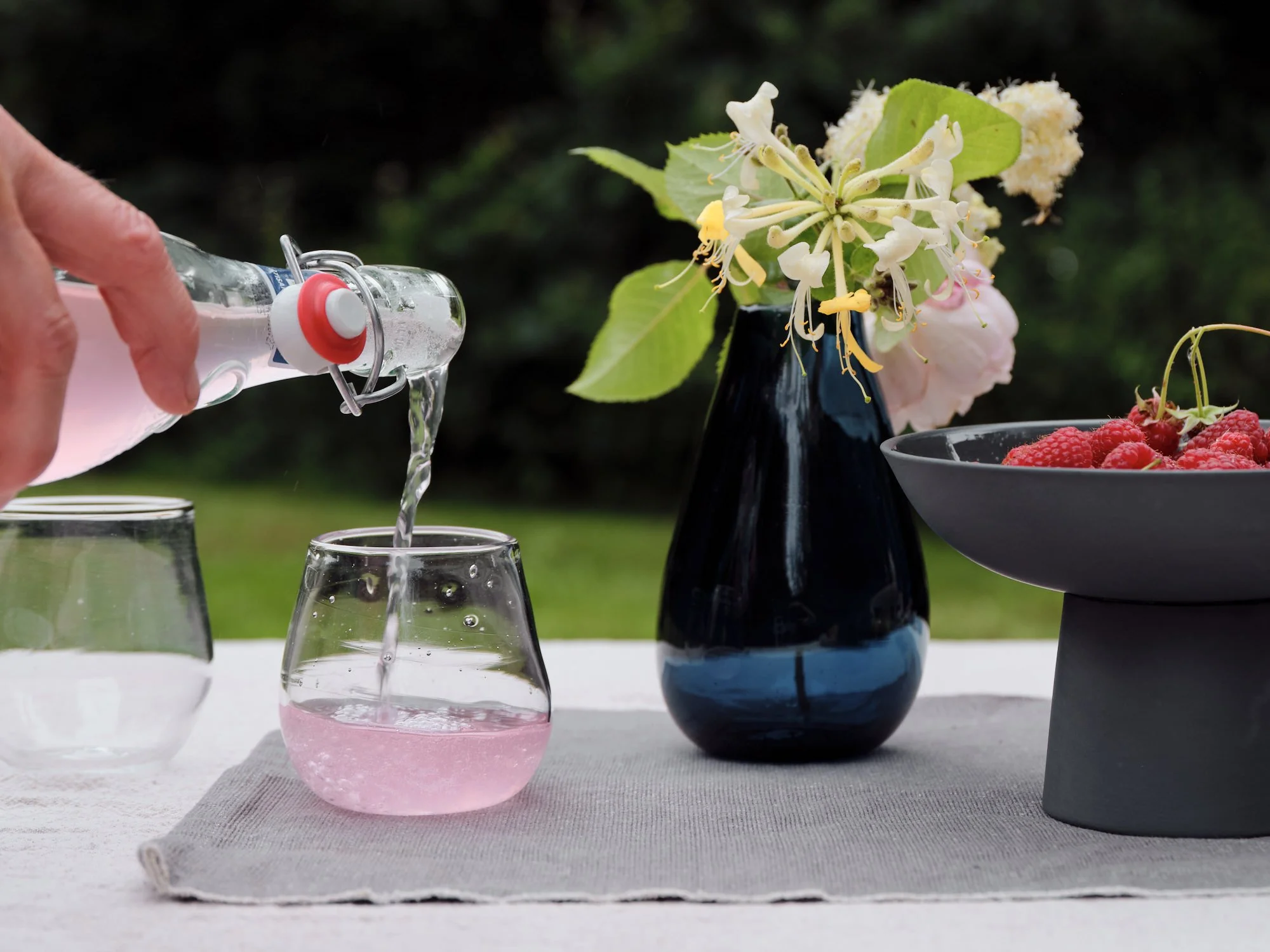 Lou_Sue_Pryke_Table_14.8.24155.jpg