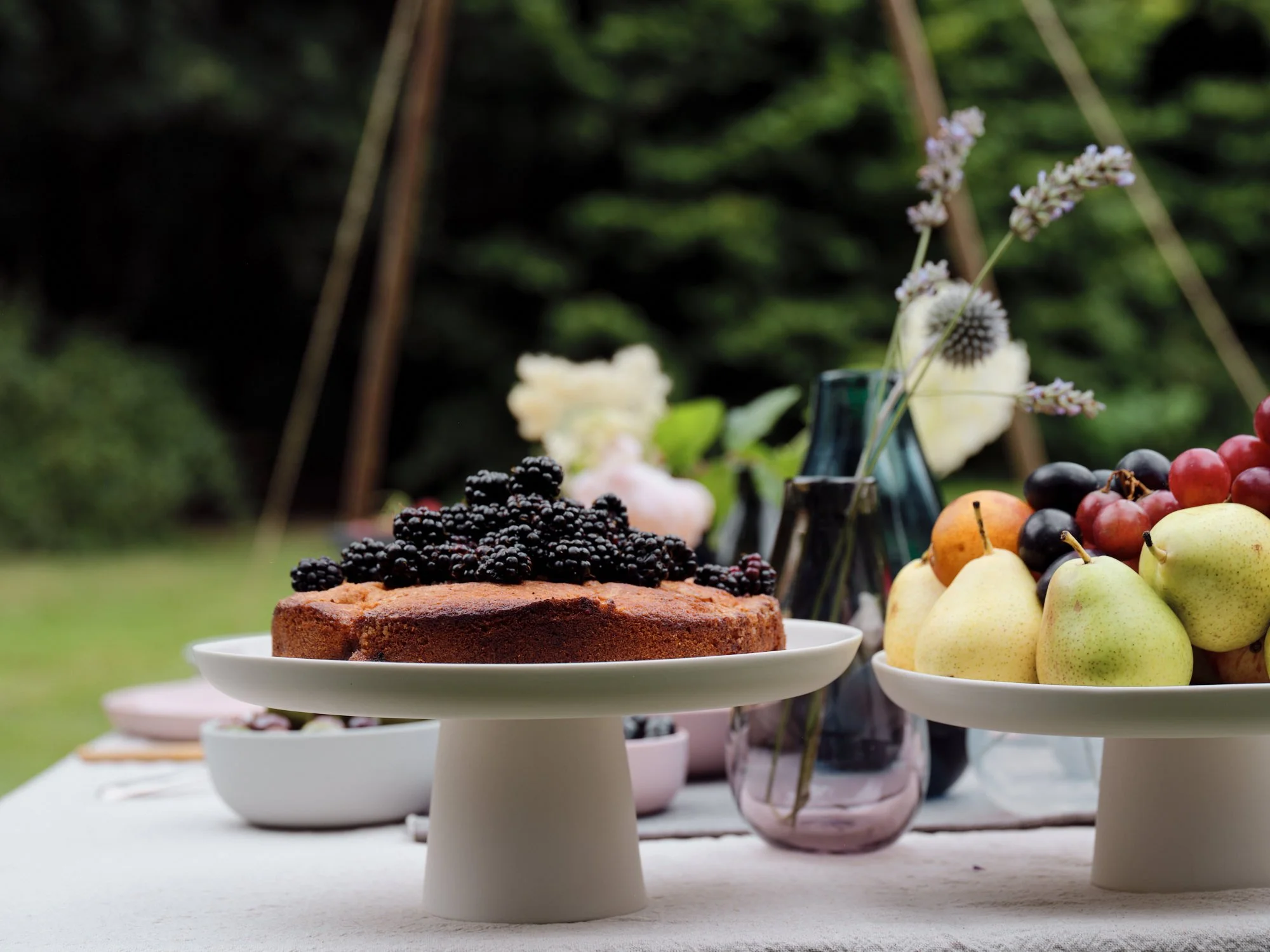 Lou_Sue_Pryke_Table_14.8.2431.jpg