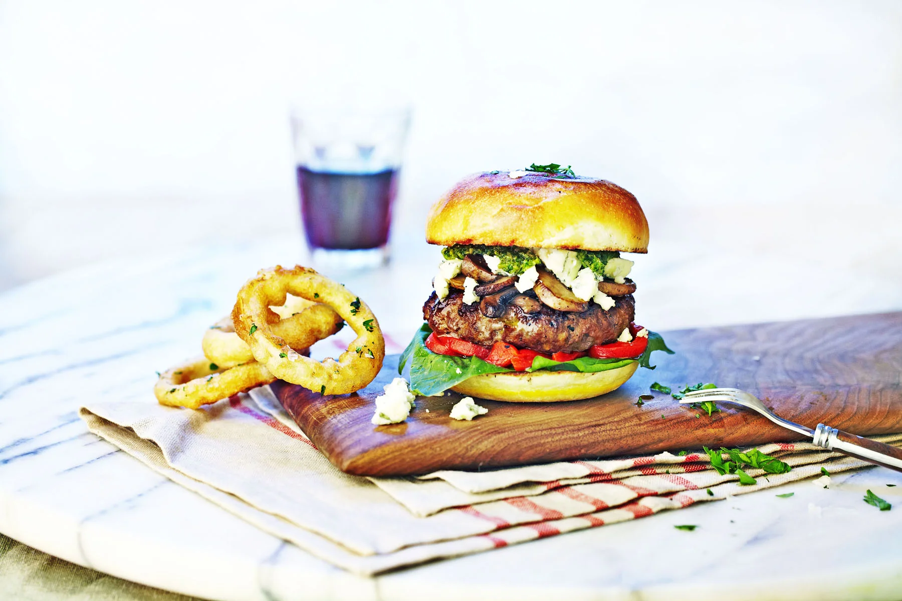 Burger Packaging_ BISON.jpg