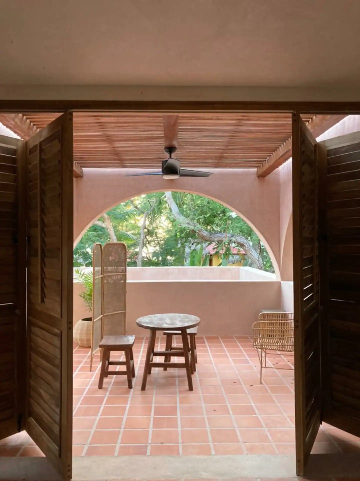 Casa_Liquen_oudoor_patio_Interior_design_trends_2024_Mexico.jpg