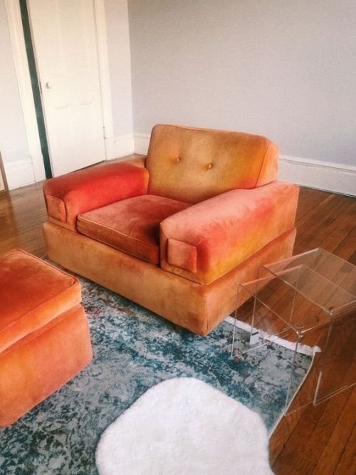 Forrest_Glover_Design_Home_Decor_Blog_Trends_Fall_2025_Early_Look_Interior_Design_Trends_Boxy_Sectionals_Sofas_Armchairs_kylie francis_ Photo.jpeg