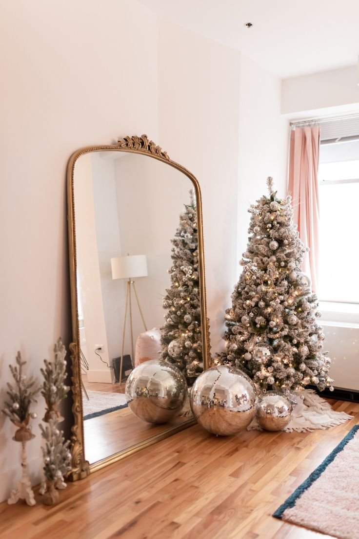 Forrest_Glover_Design_Holiday_Trends_2023_Home_Decor_Interior_Design_Disco_Ball_Christmas_modern-unique-Christmas-tree_Disco Ball Christmas Tree - Kayleigh's Kloset (1).jpeg