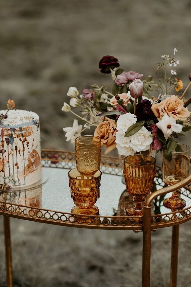 Forrest_Glover_Design_Home_Decor_Blog_Trends_Fall_2025_2024_Woodland_Retro_Thanksgiving_12.jpeg