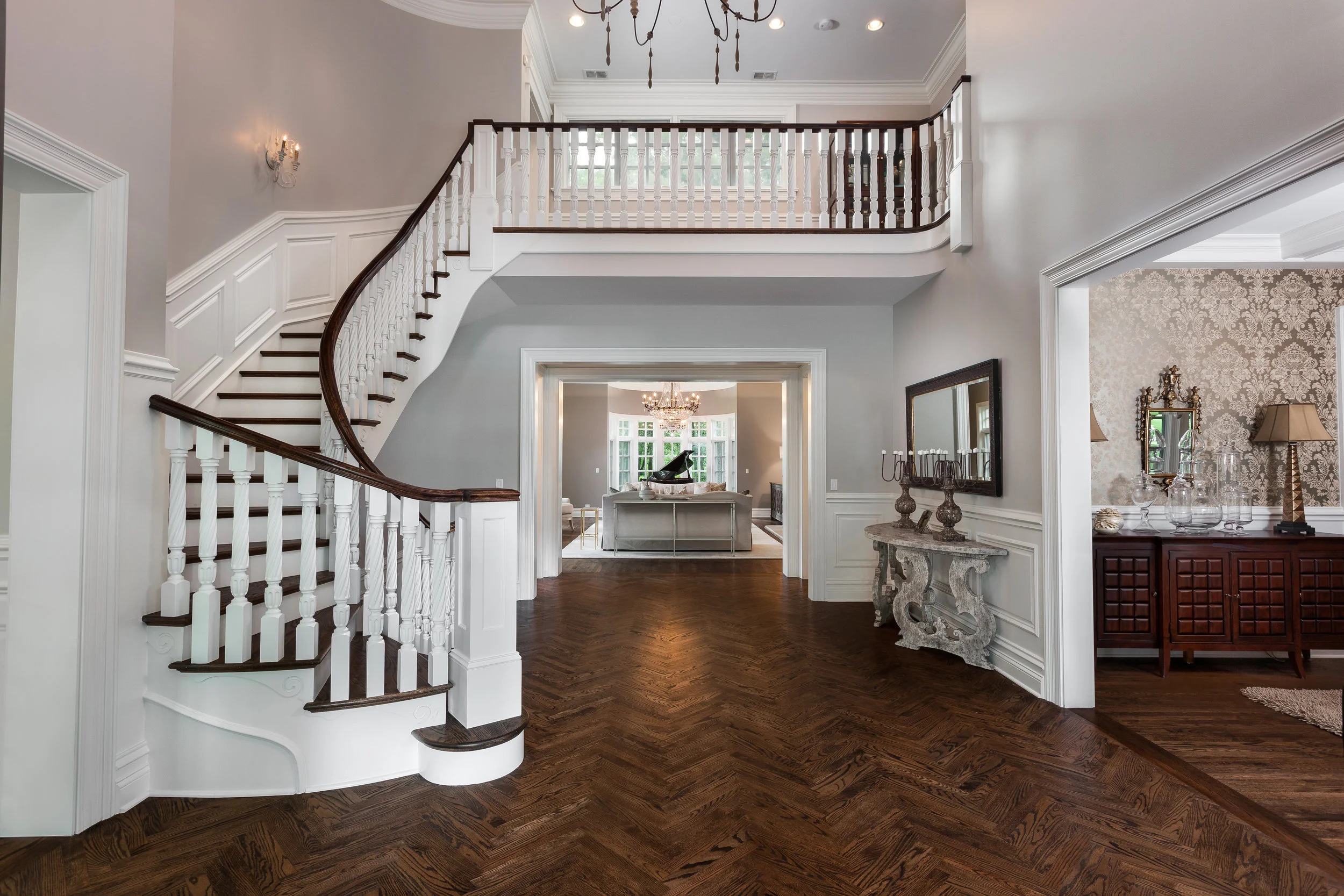 Front Entrance Foyer.jpg