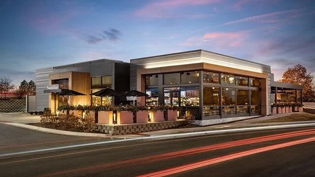 A recent shoot of a local Coopers Hawk. #coopershawk #commercialphotography #exterior #exteriorphotography #restaurantphotography #reeltourmedia #canon5dmarkiv #twilight #twilightphotography #architecturephotography #architecturalphotography