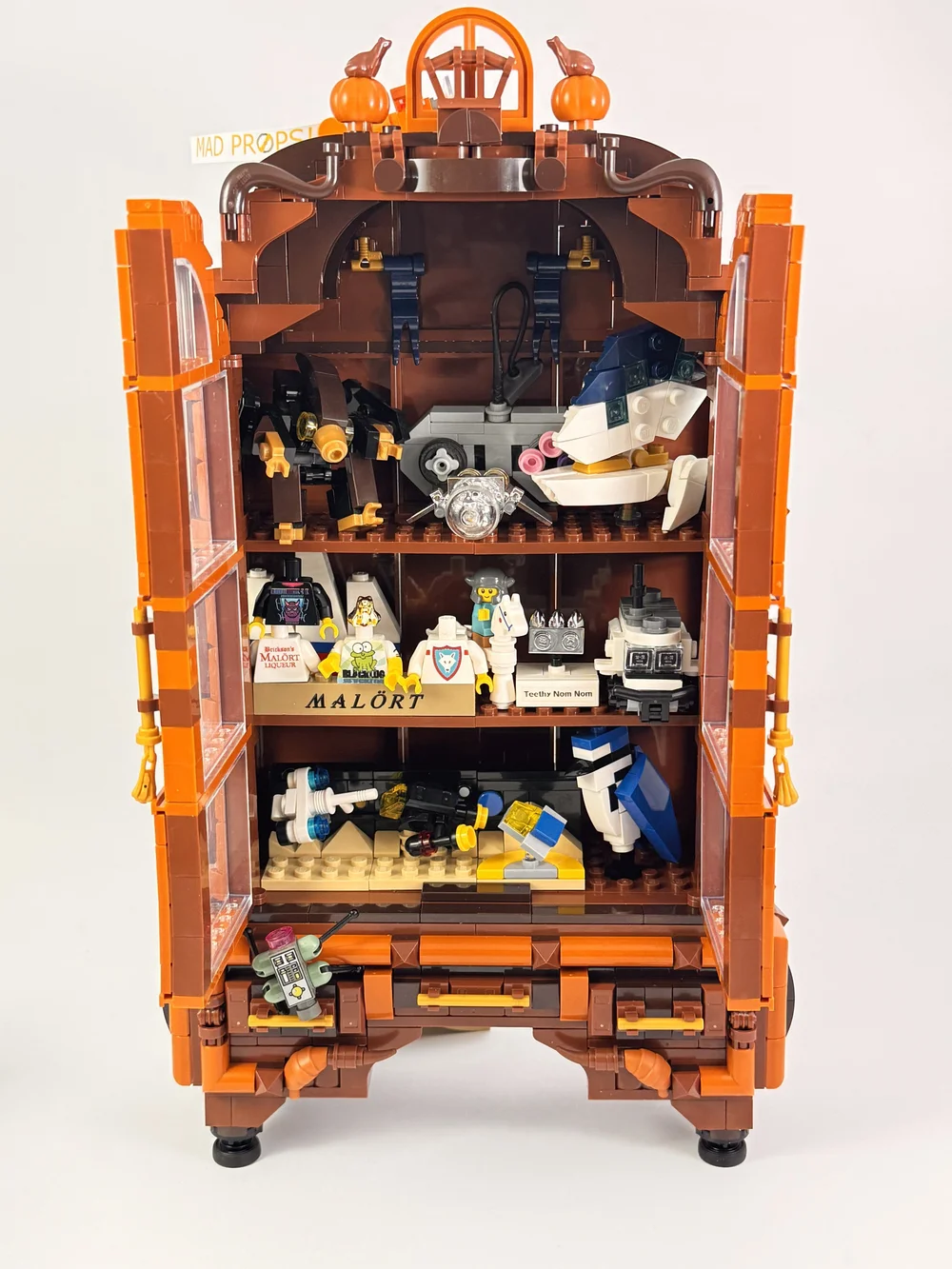 Antique Cabinet IMG 3641 %281%29