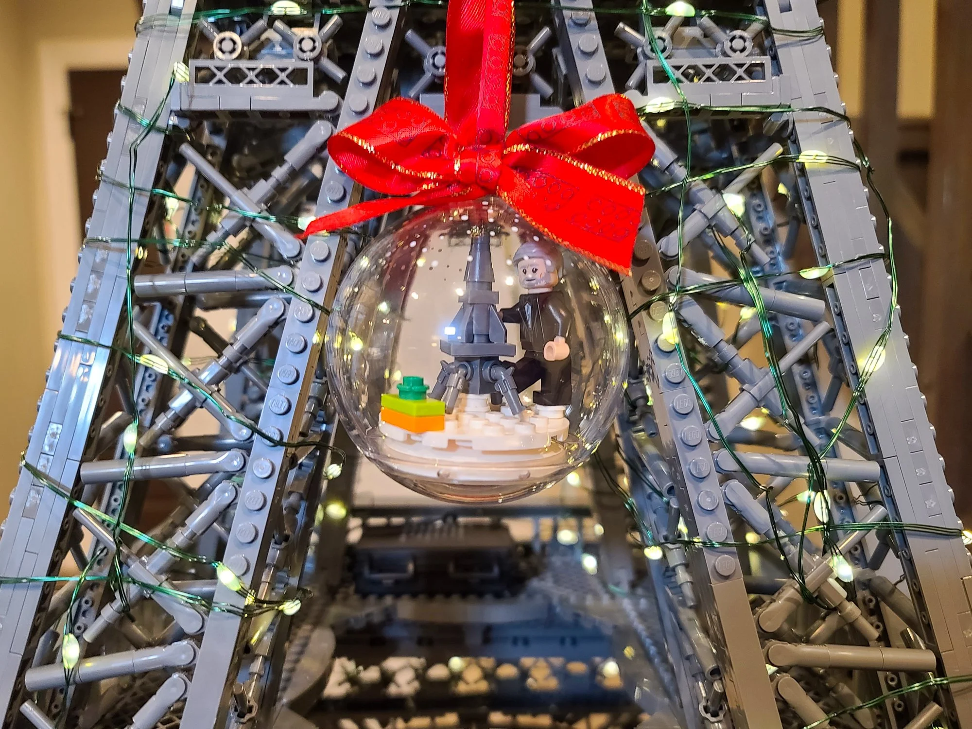 The LEGO UCS Christmas Tree: A Holiday Build Journal - BrickNerd - All ...