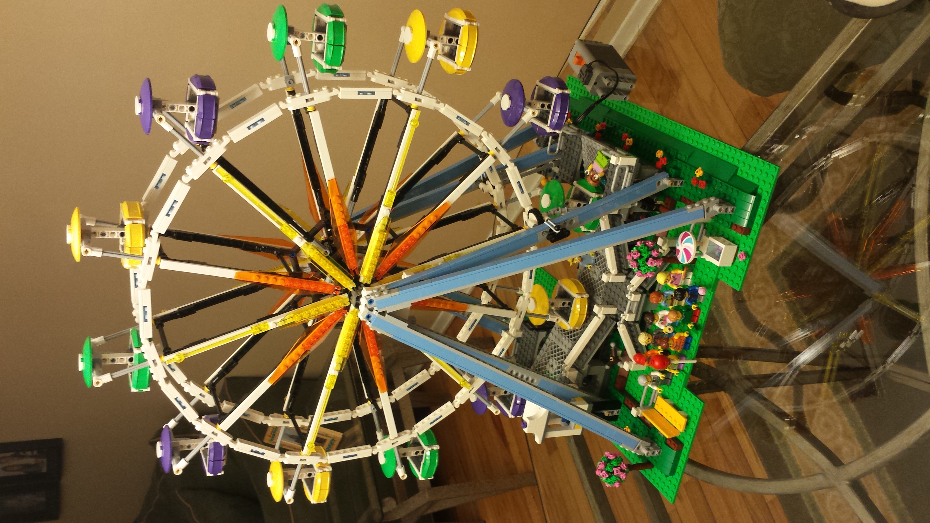 Review - LEGO Creator Ferris Wheel - BrickNerd - All things LEGO the LEGO fan community