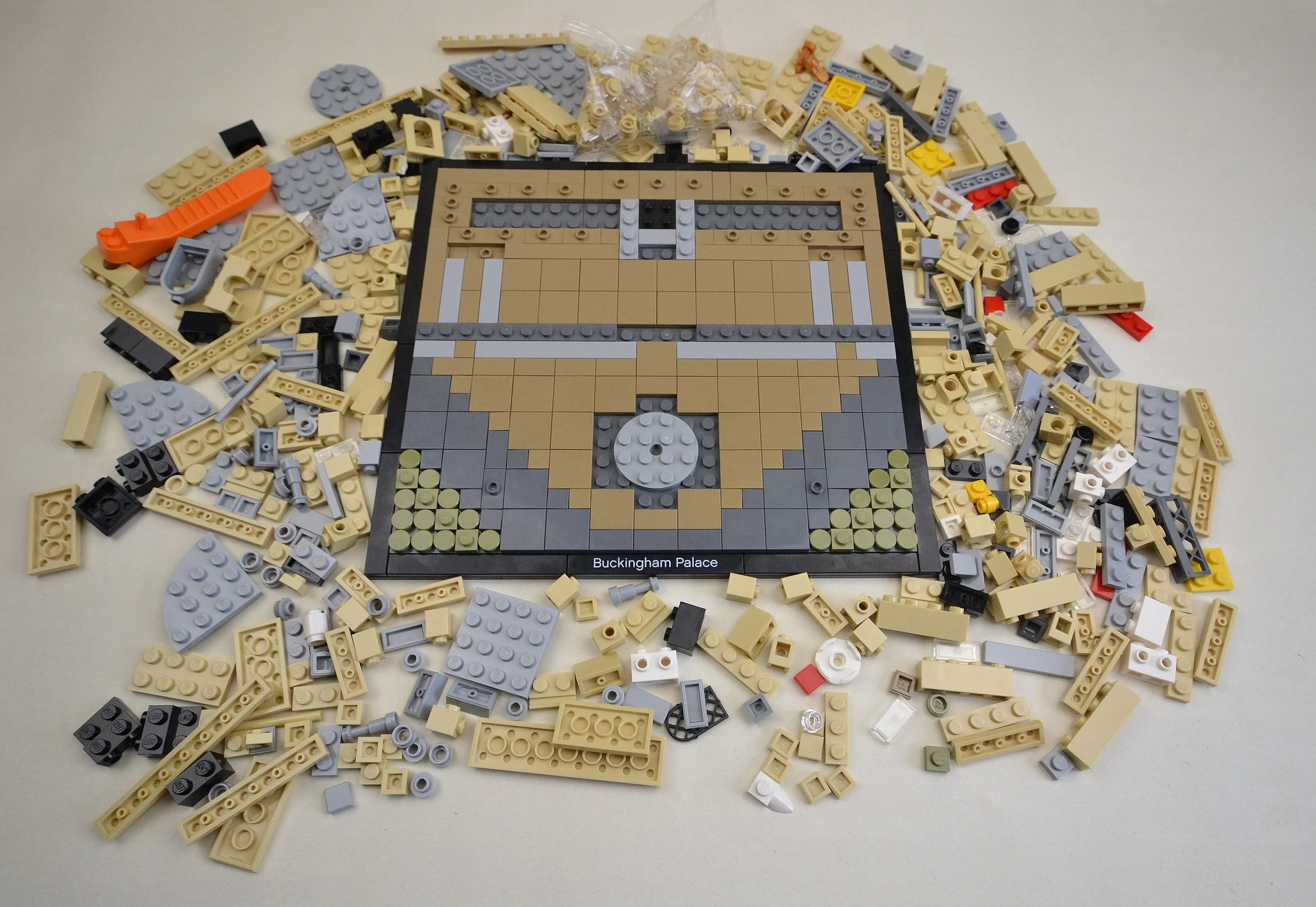 9172a2fe1f7a High Fashion Lego Buckingham Palace Instructions