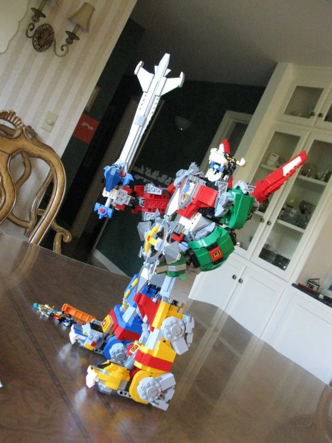 Voltron: Defender of the Universe!