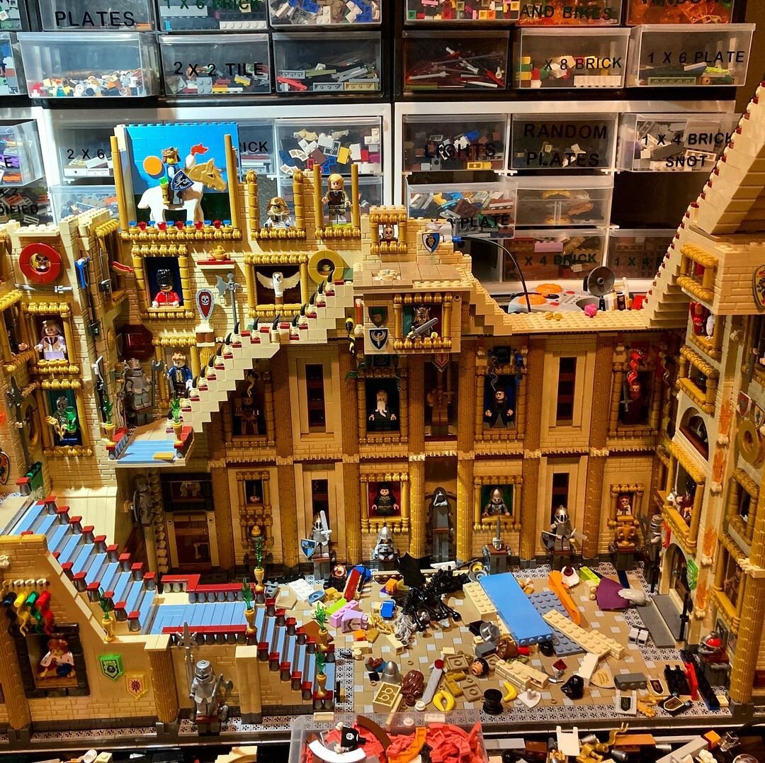 Hogwarts Grand Staircase: The Evolution of a MOC - BrickNerd - All things  LEGO and the LEGO fan community