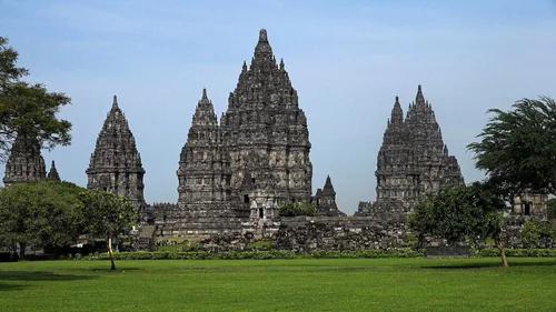 The LEGO Prambanan Temple: Building a World Heritage Site - BrickNerd ...