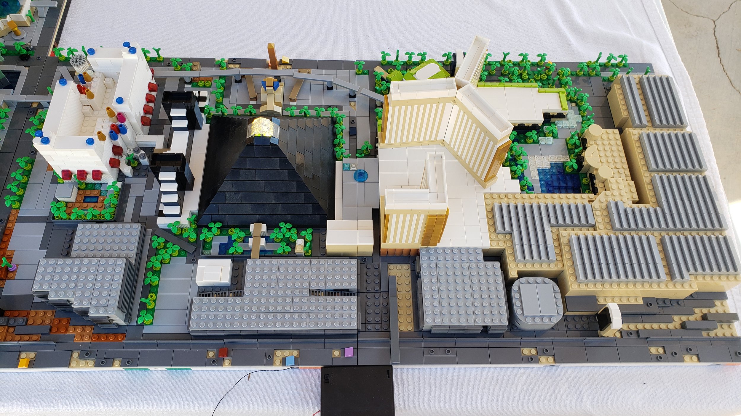 The LEGO Las Vegas Strip: Sin City in Microscale - BrickNerd - All