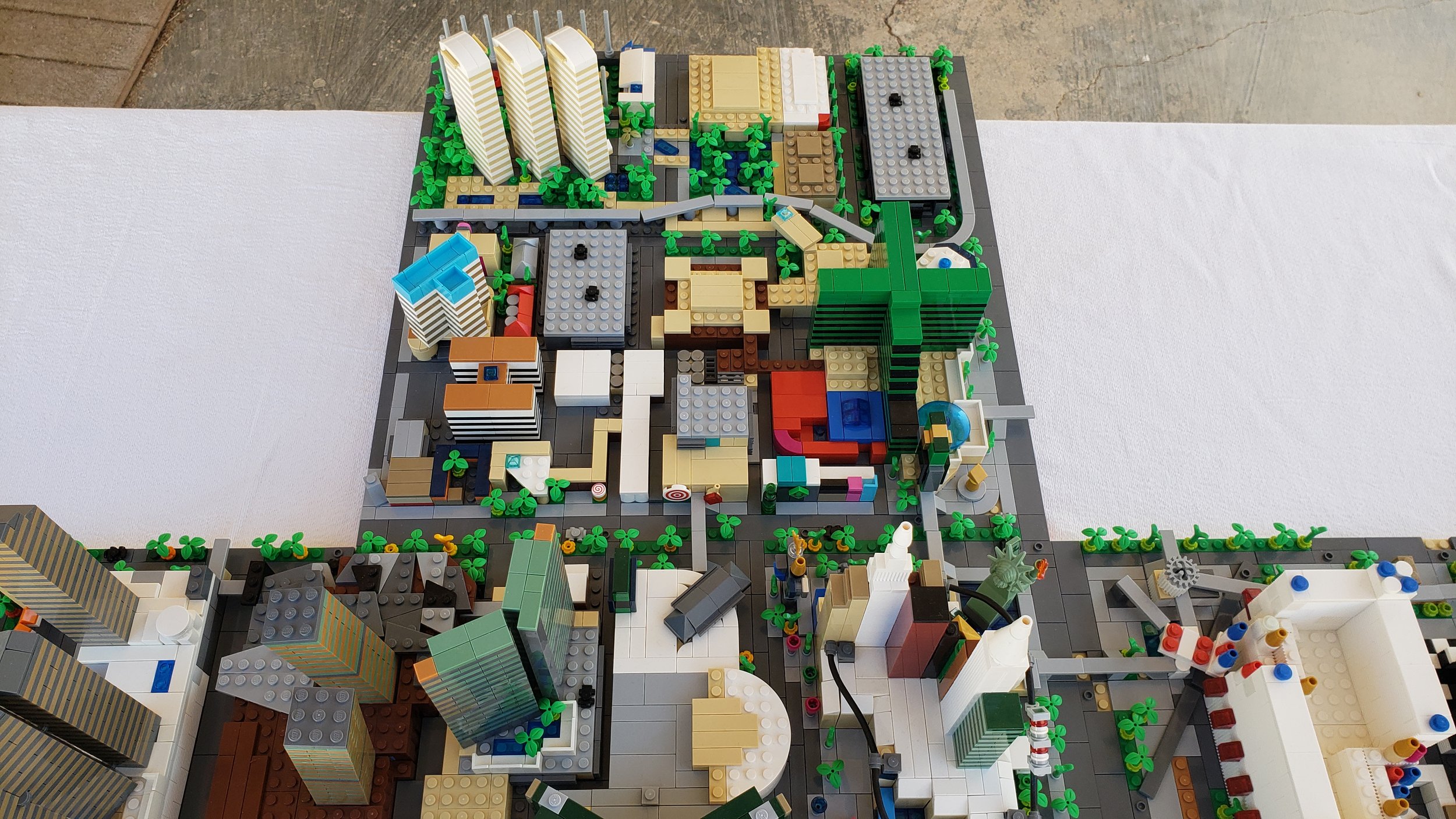 The LEGO Las Vegas Strip: Sin City in Microscale - BrickNerd - All things  LEGO and the LEGO fan community