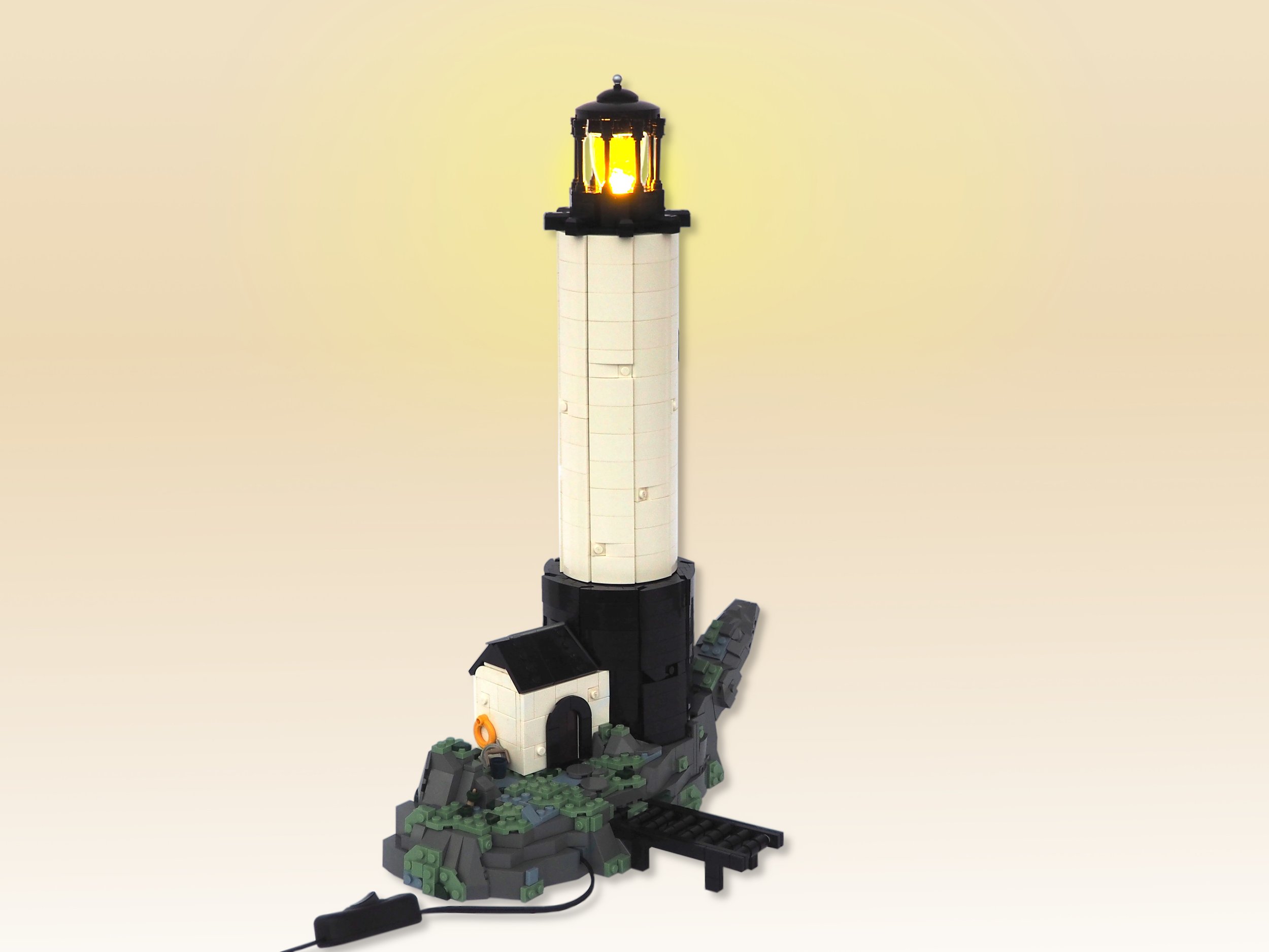  this MOC has a built in lamp 