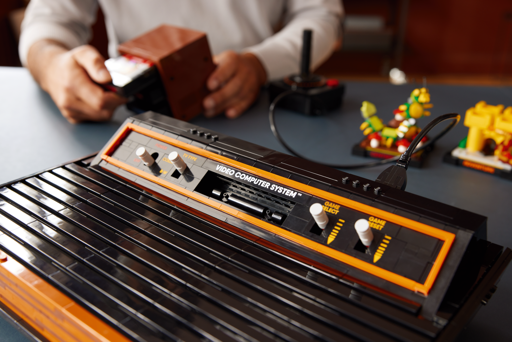 LEGO Atari 10306 Lifestyle 3 - Large.png