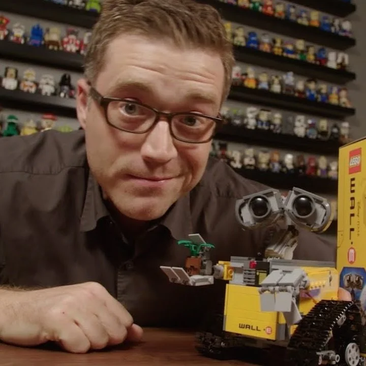 LEGO Community Fads: Stay In Your MacLane!