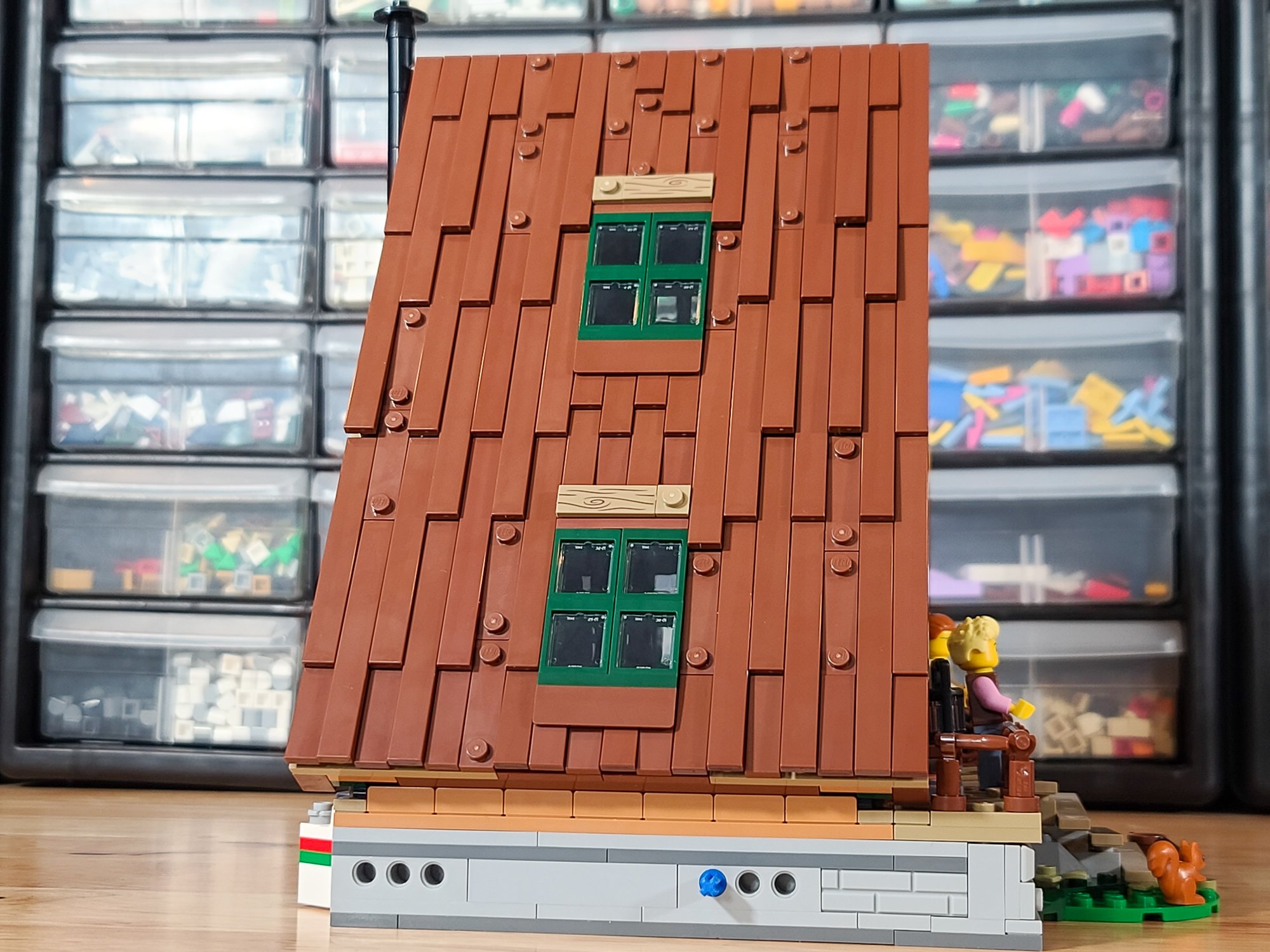 LEGO 21338 BrickNerd - 16.jpg