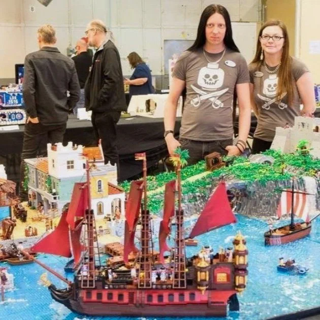 A Pair of Pirates: Meet the Couple Who Build Big Together