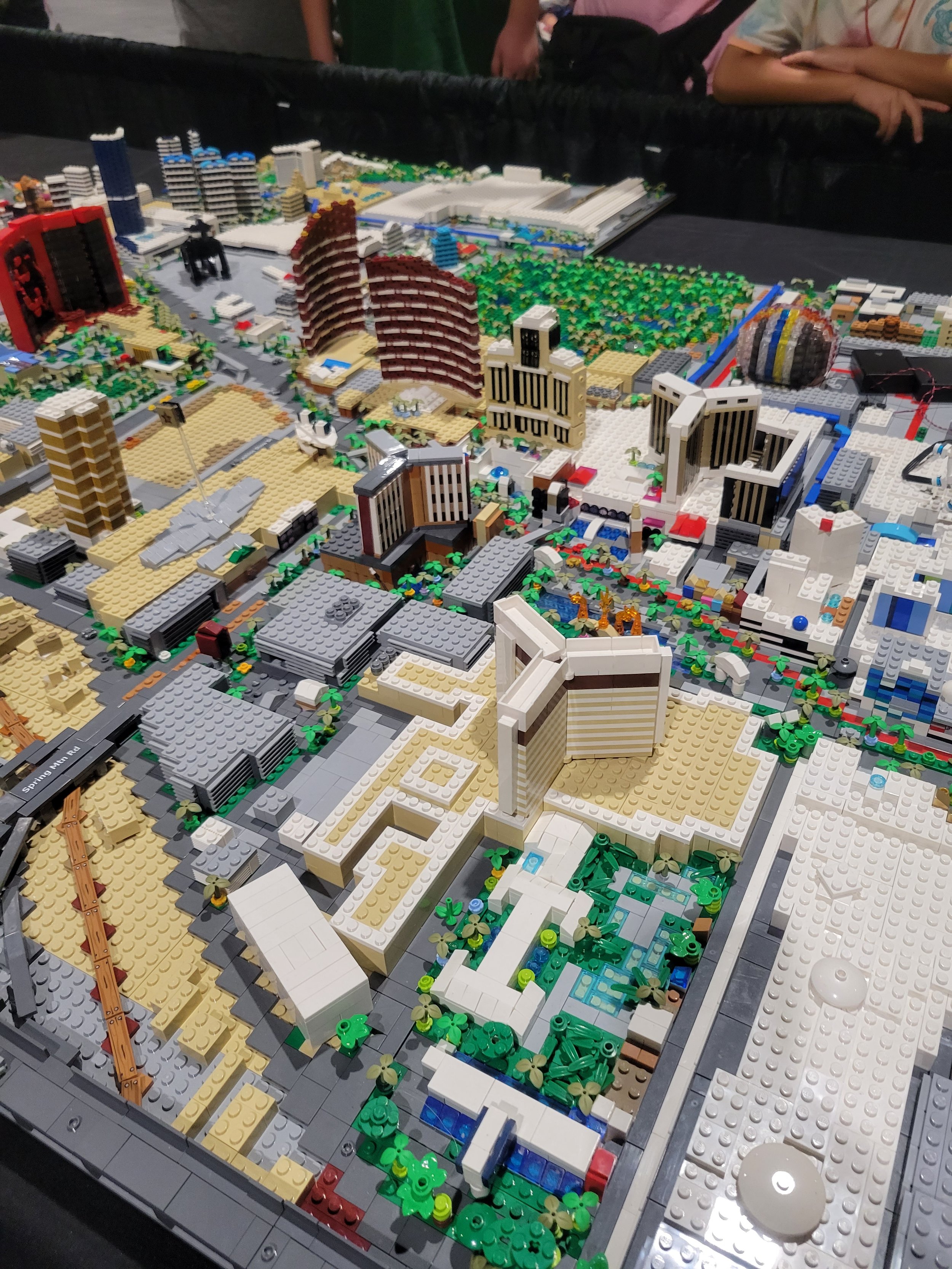 LEGO Las Vegas Strip: The Past, Present and Future of Microscale Sin City -  BrickNerd - All things LEGO and the LEGO fan community