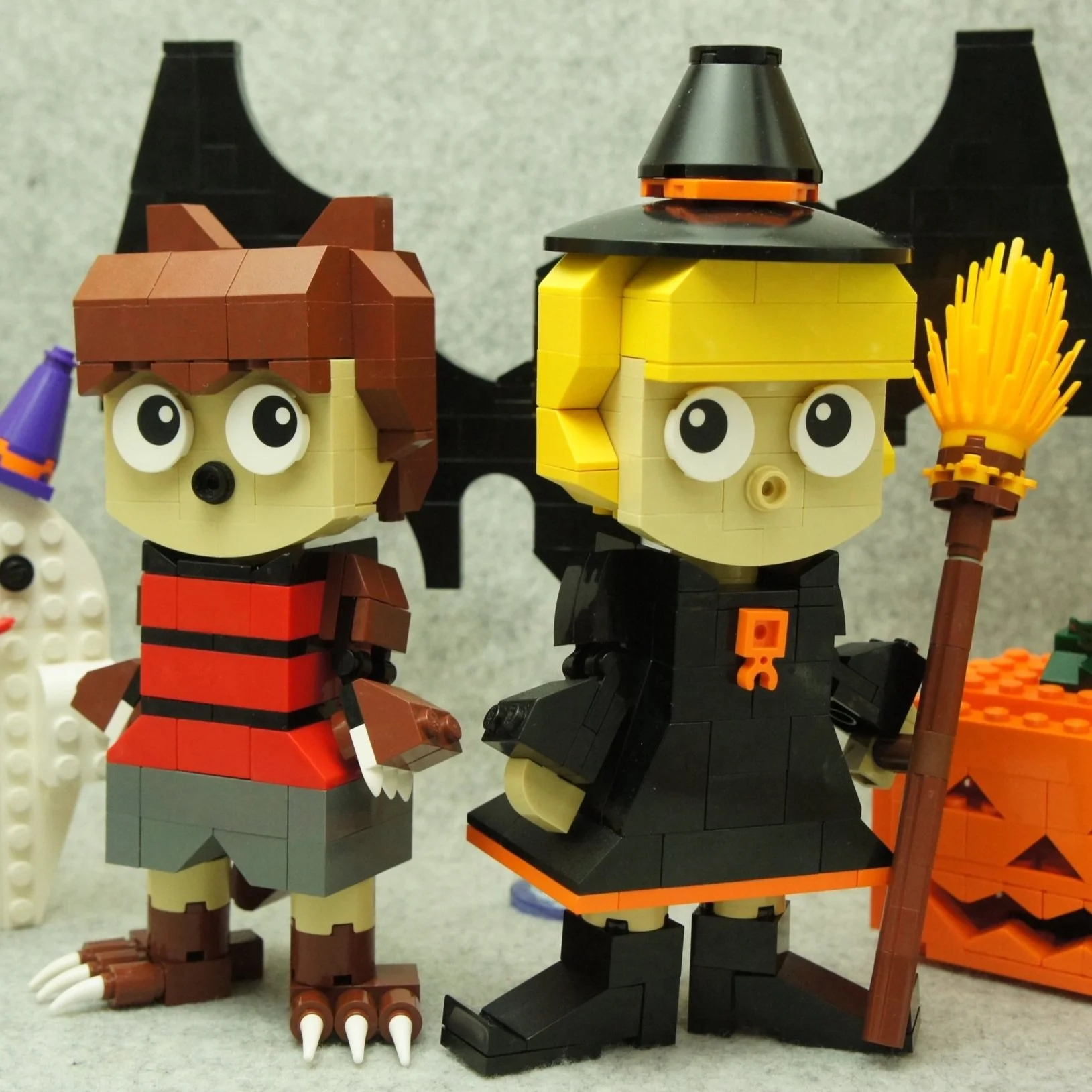 Spoopy LEGO: Adorably Spooky Halloween MOCs