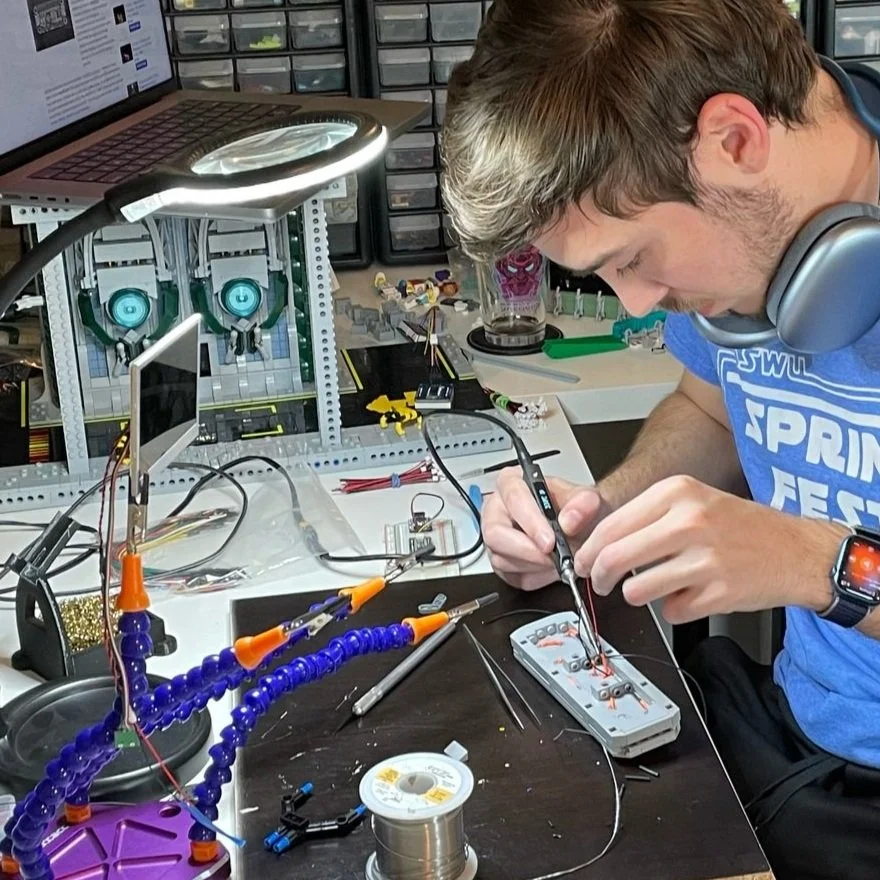 DIY LEGO Lighting: Creating Custom Light Effects