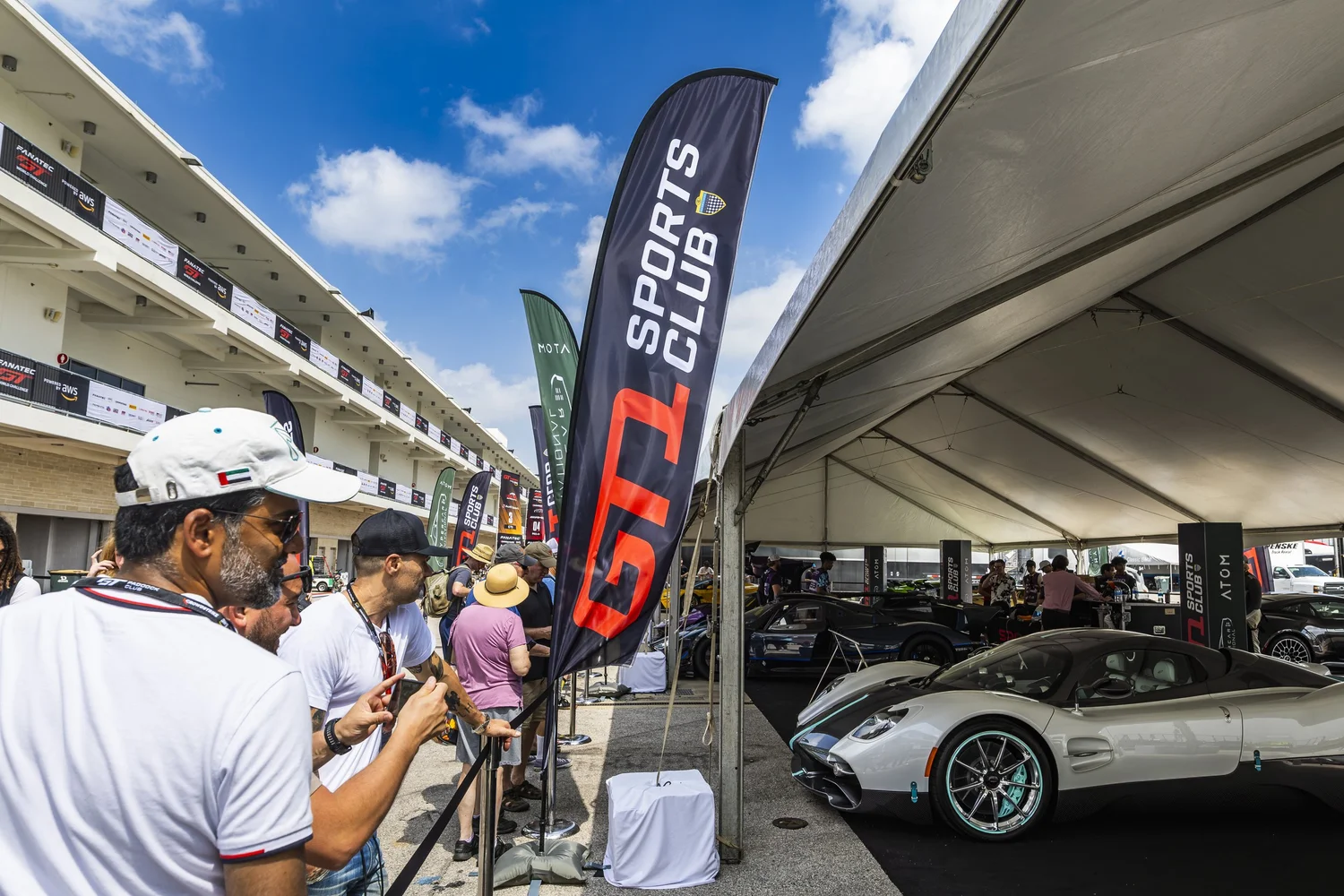 A Racing Expert's Take on the LEGO Technic McLaren P1 Hypercar ...