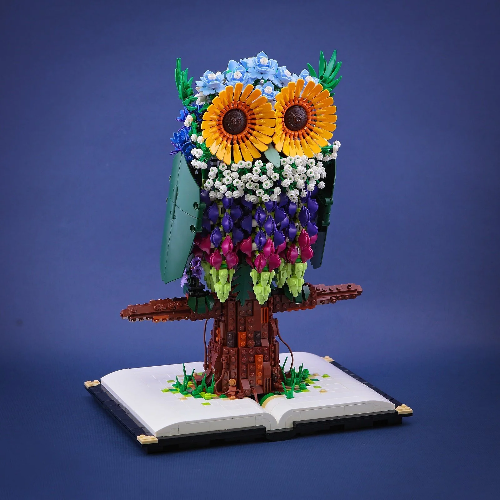 Who Likes Owls!? A Parliament of LEGO Owls