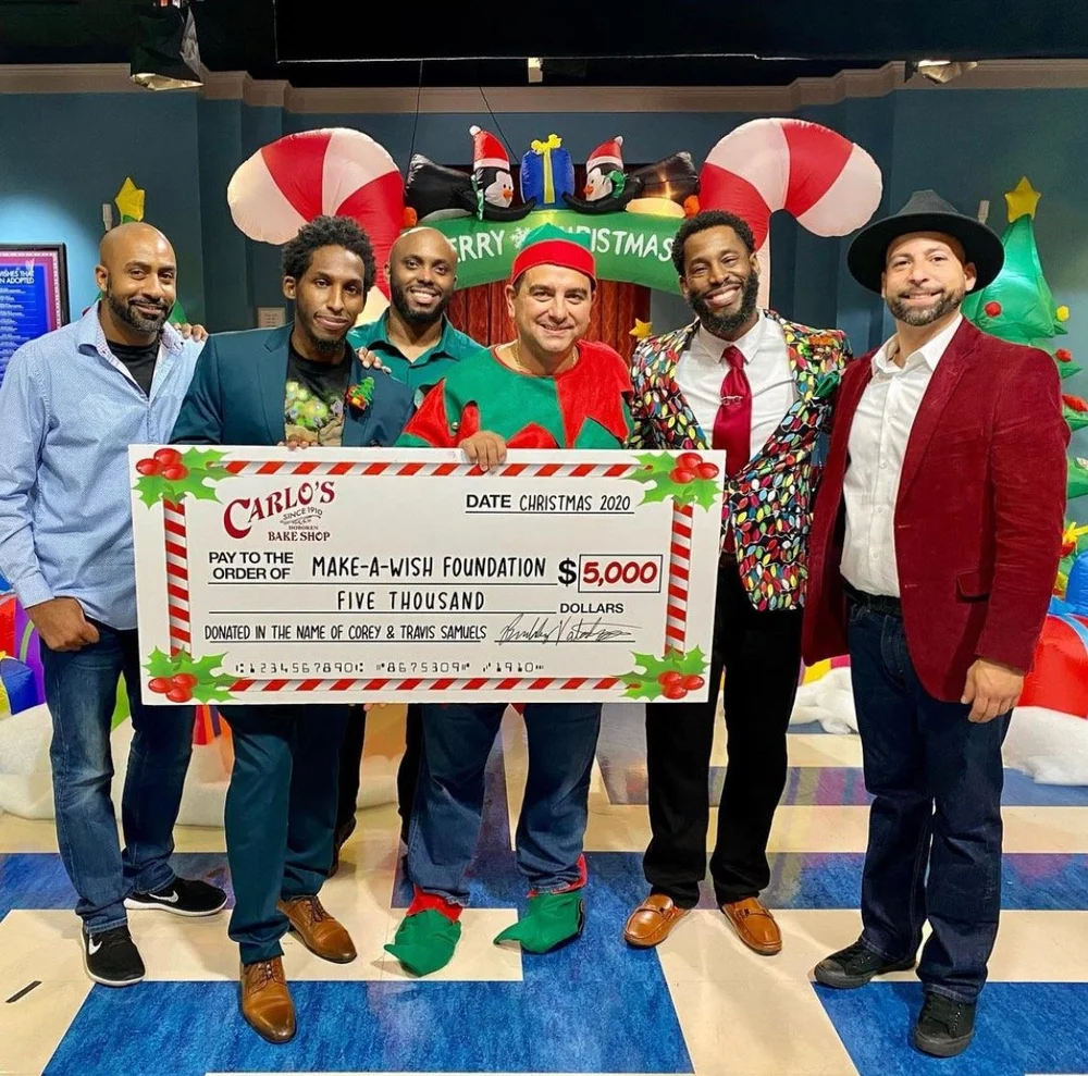  L-R: Mel Brown, Travis Samuels, Jermaine Gardner, Buddy Valastro, Corey Samuels, Manny Garcia. The LEGO Masters who competed on Buddy vs Christmas raised $5000 which they donated to the Make-A-Wish Foundation - Source: Getintobuilding.com 