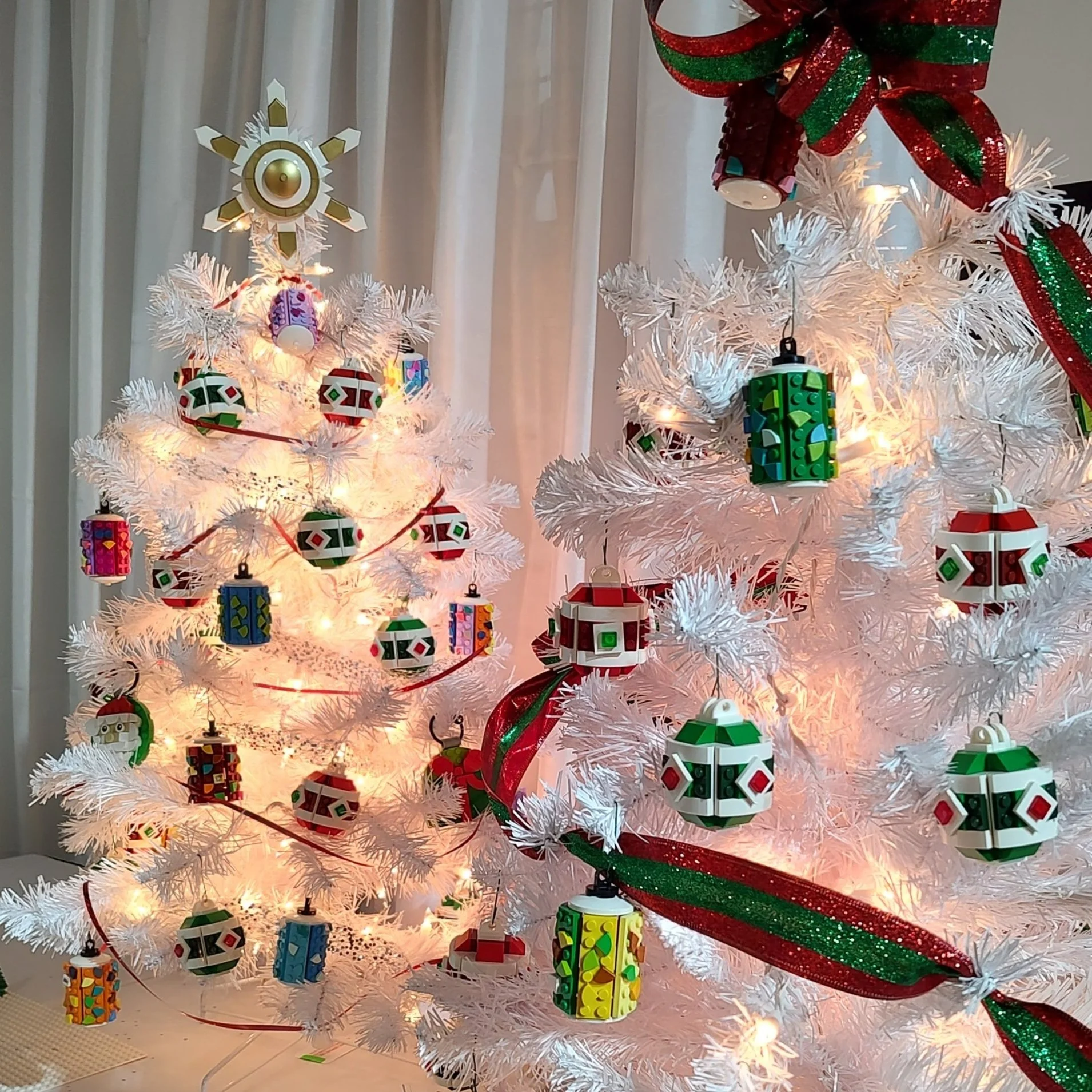 Deck the Halls with Balls of LEGO