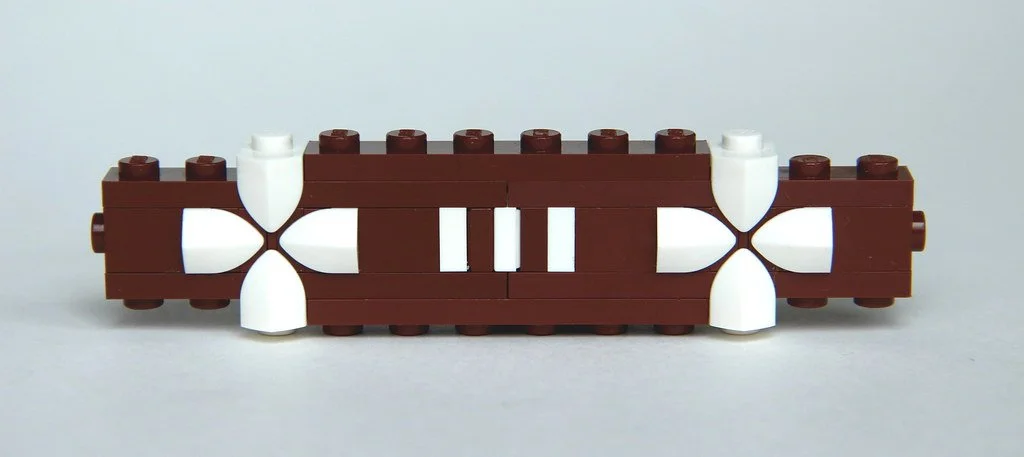  Lårs Kumpfert also has posted smaller pattern studies, such as “Toothy Facade Ornament.” 