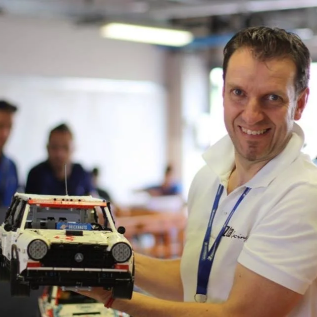 Driven to Build: The LEGO Technic Legacy of Italy’s Davide Zen