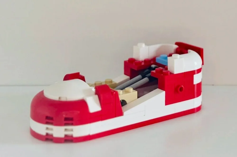 Nike+x+LEGO+-+BrickNerd+%2819%29.jpg