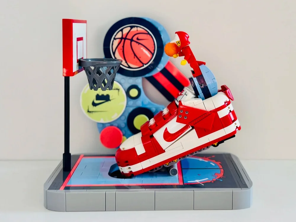 Nike+x+LEGO+-+BrickNerd+%2824%29.jpg