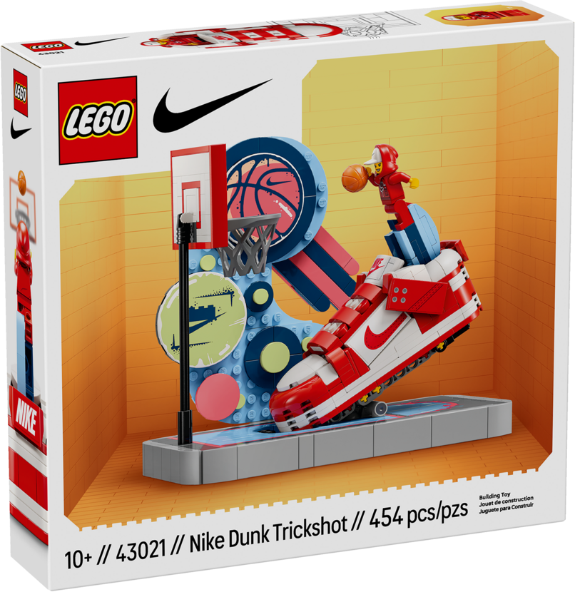 LEGO 43021 Nike Dunk Trickshot - Front Box - BrickNerd.png