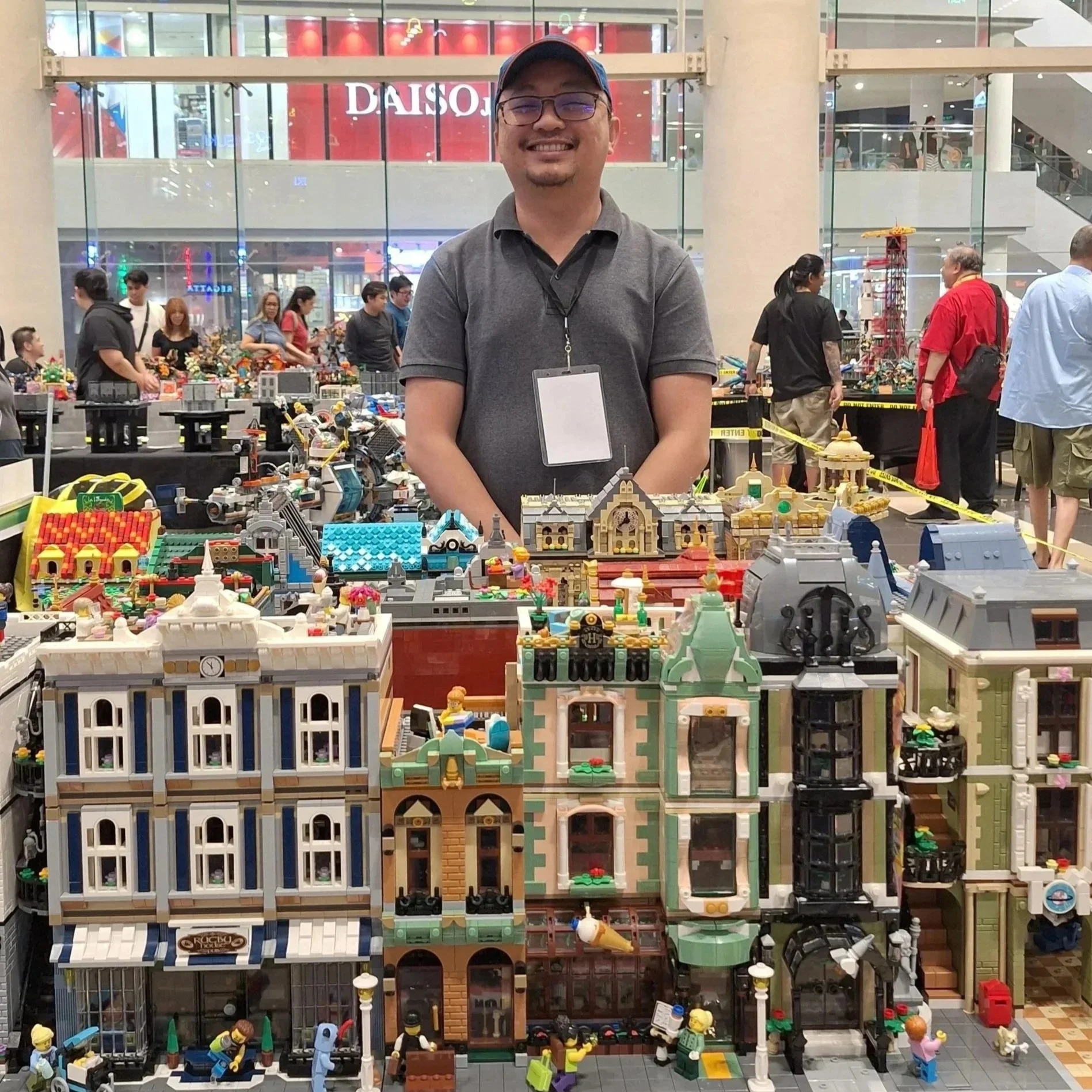 Brick Artisan: The Alt-Build Master of Modulars