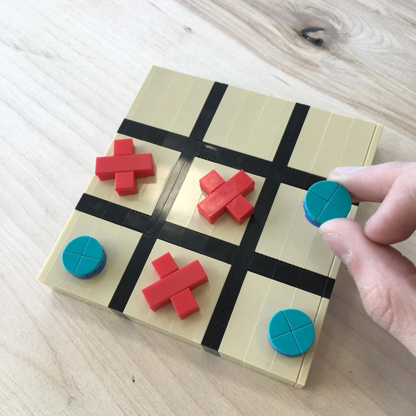 Byggi Tic Tac Toe - BII Development of Style - BrickNerd.jpg.jpg