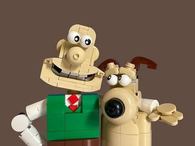 Byggi Build 4- BII Development of Style - BrickNerd.jpg