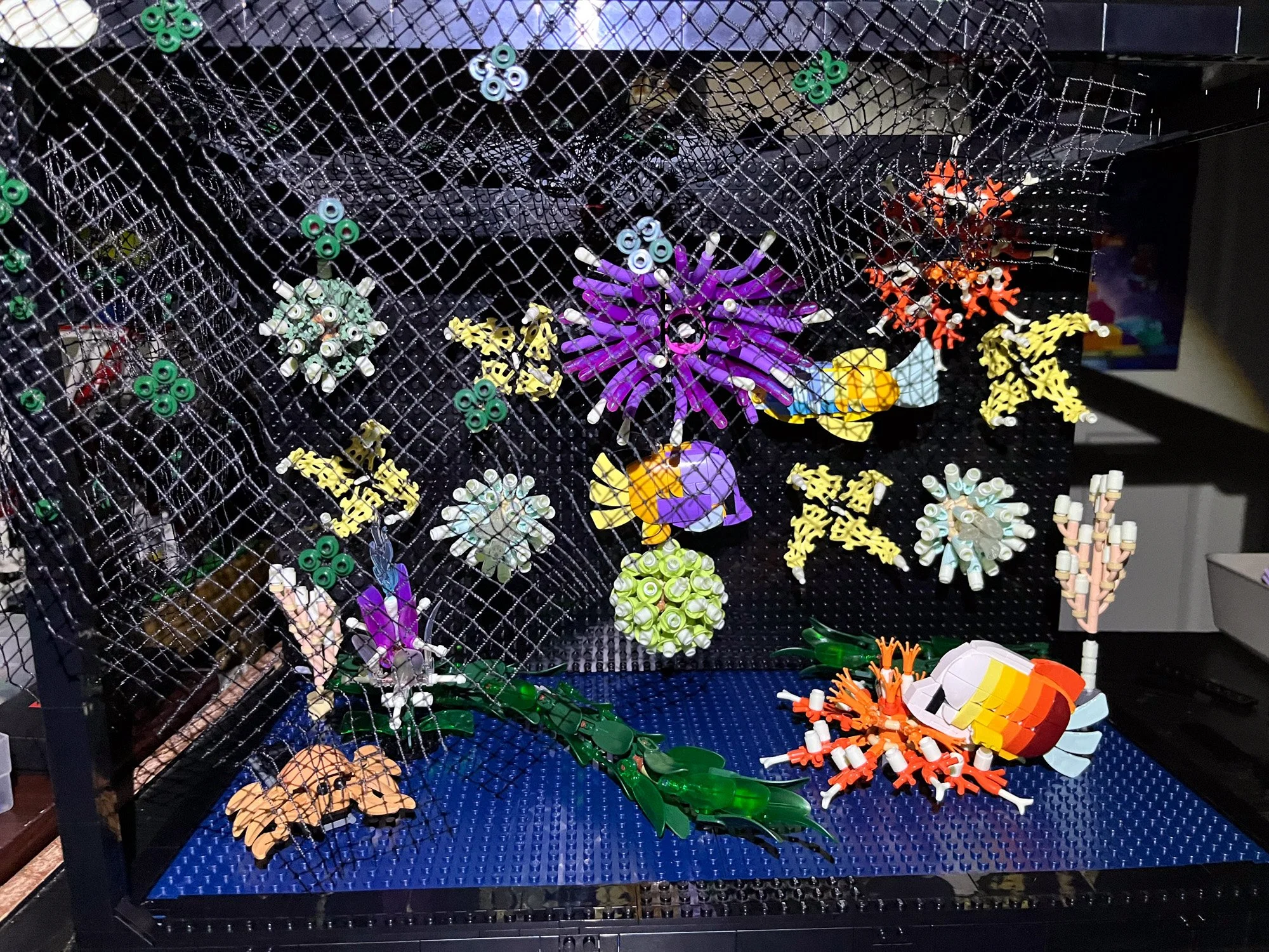LEGO 10366 Tropical Aquarium - UCS Fish Tank - BrickNerd-13.jpg